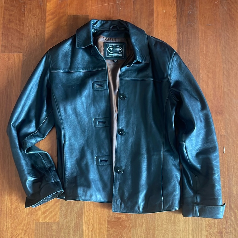 women’s vintage leather jacket